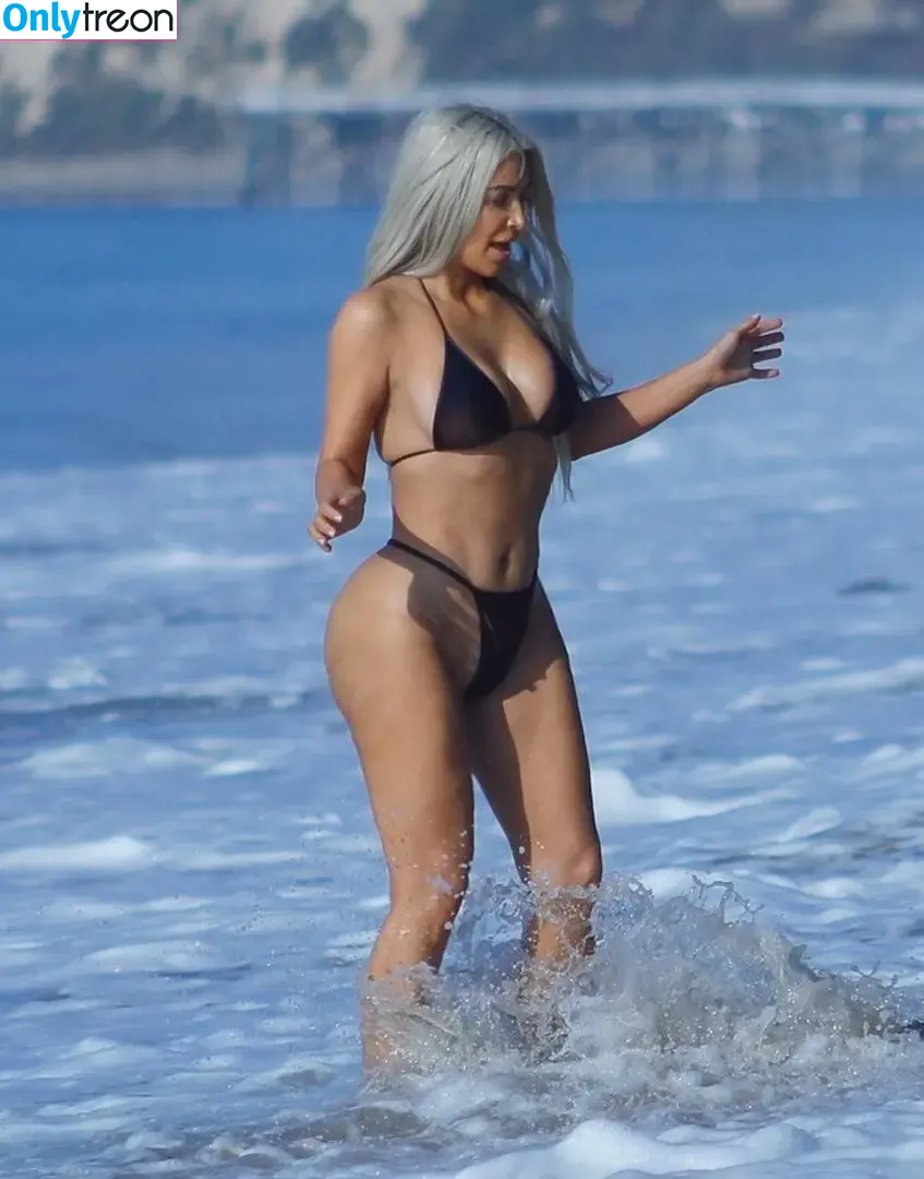 Kim Kardashian nude photo #5651 (KimKardashian / kim_kardashian)