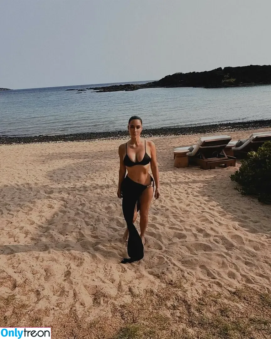 Kim Kardashian nude photo #5683 (KimKardashian / kim_kardashian)
