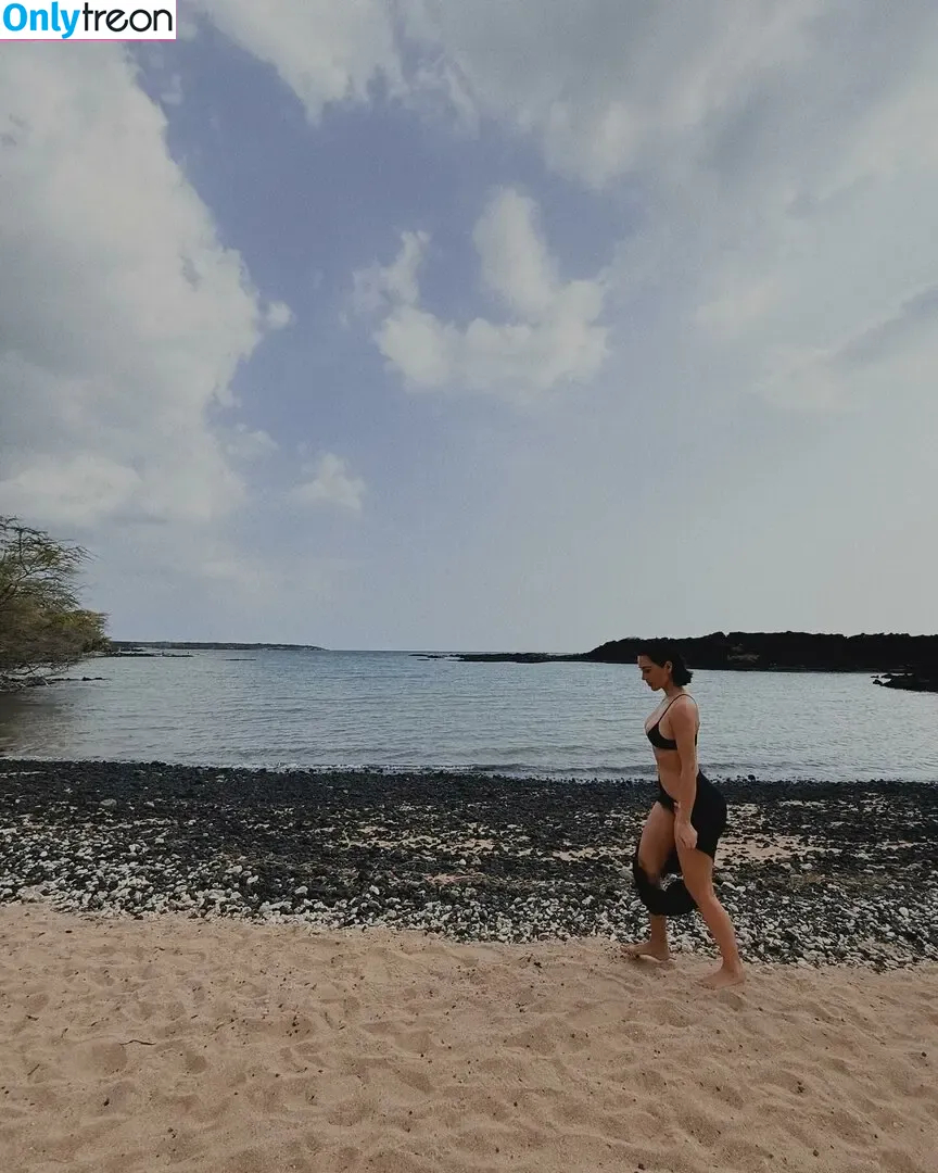 Kim Kardashian nude photo #5685 (KimKardashian / kim_kardashian)