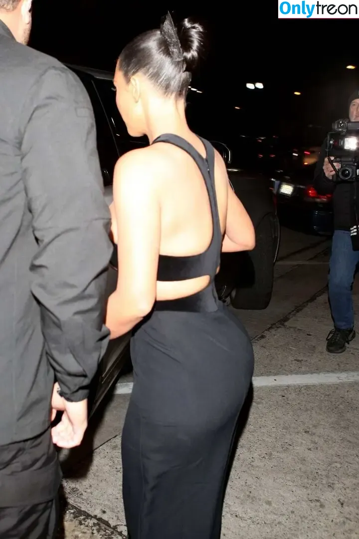 Kim Kardashian nude photo #5713 (KimKardashian / kim_kardashian)