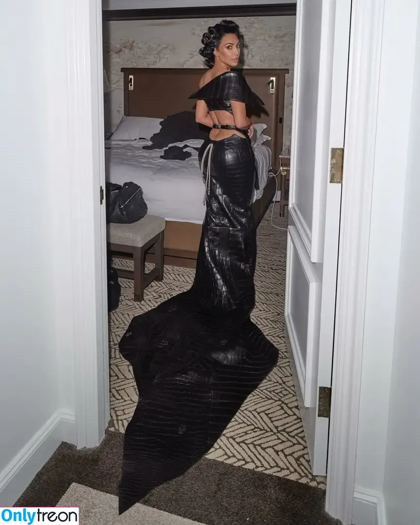 Kim Kardashian nude photo #5756 (KimKardashian / kim_kardashian)