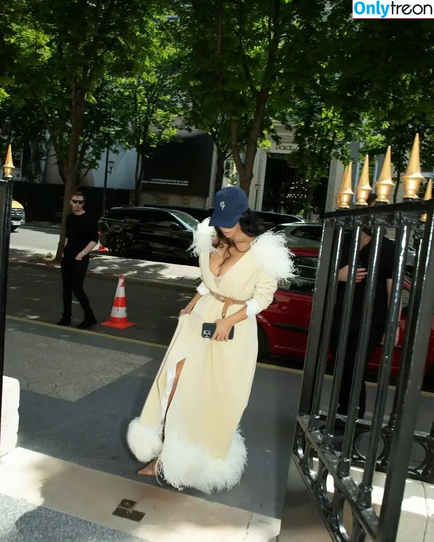 Kim Kardashian nude photo #5845 (KimKardashian / kim_kardashian)