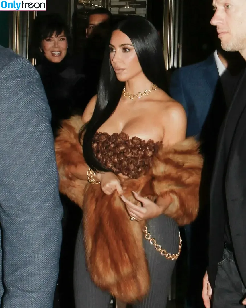 Kim Kardashian nude photo #5857 (KimKardashian / kim_kardashian)