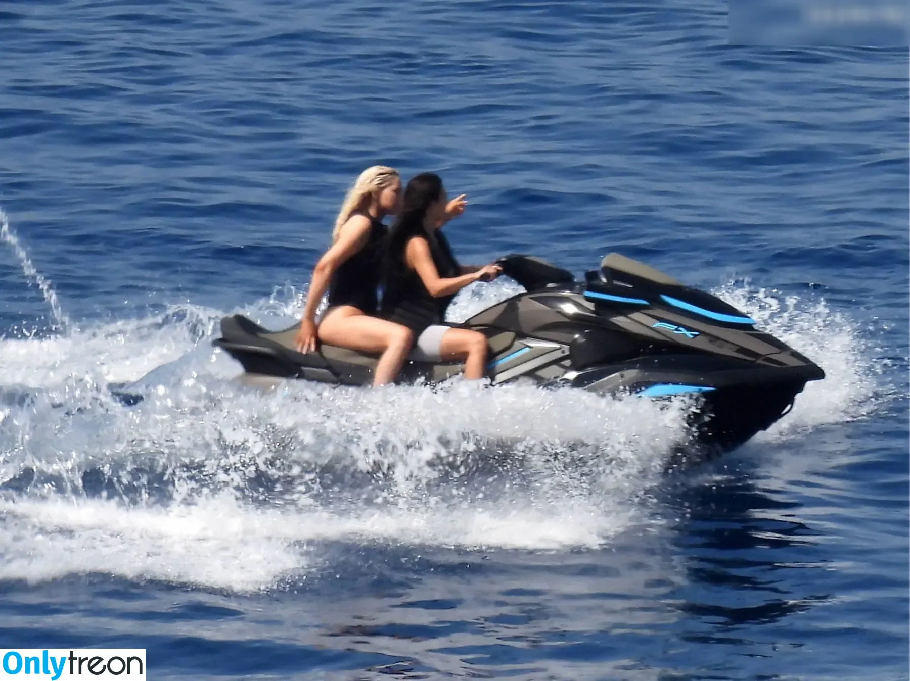 Kim Kardashian nude photo #5956 (KimKardashian / kim_kardashian)