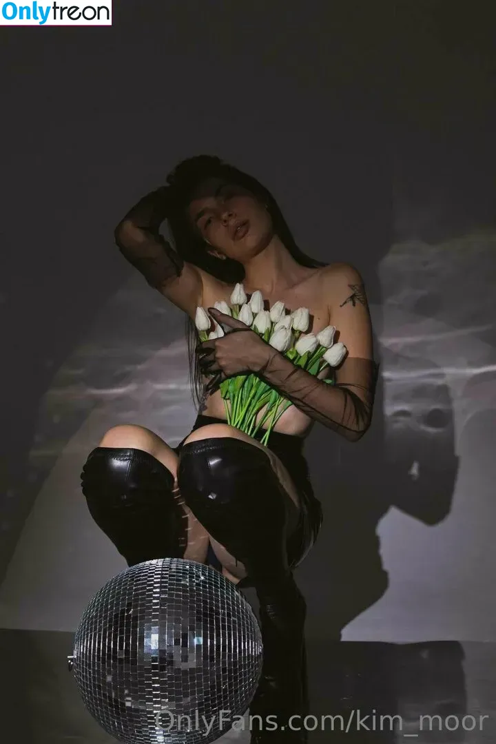 Kim Moor nude photo #0206 (_HornyBaby_ / kim_moor / kimberlinajm)