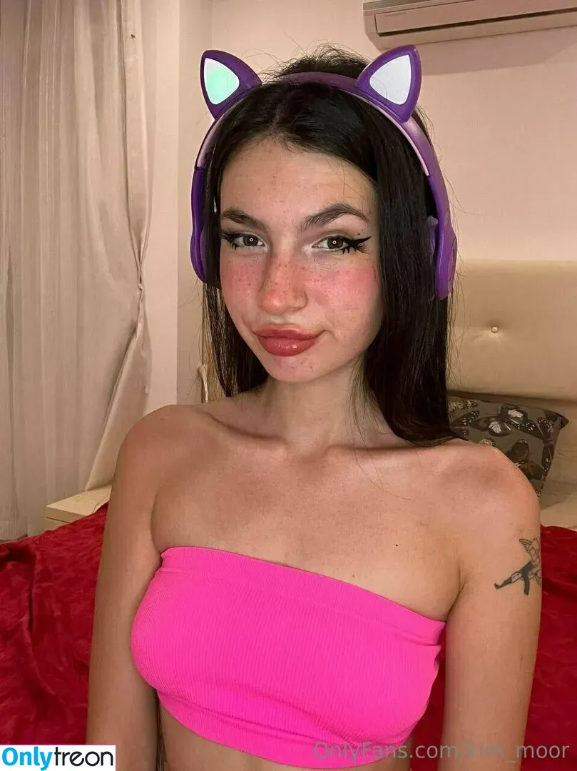 Kim Moor nude photo #0209 (_HornyBaby_ / kim_moor / kimberlinajm)