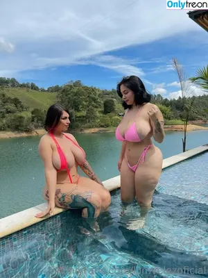 Kim Velez / kimvelezoficial nude photo #0107
