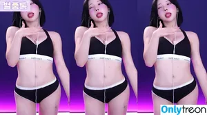 Kim Yu / milkkim123 / takoo__0s2 / takoo_o_ / 김우유 nude photo #0049