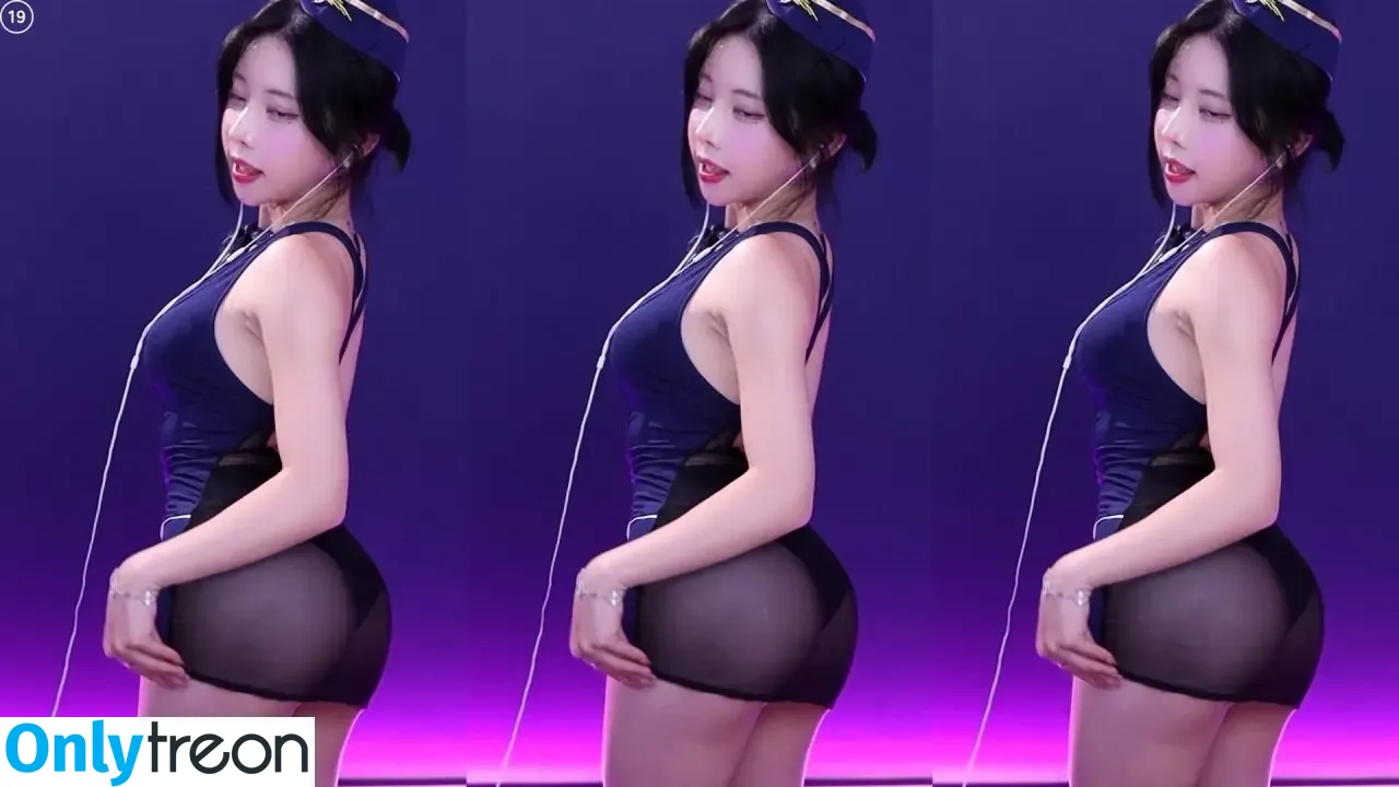 Kim Yu nude photo #0045 (milkkim123 / takoo__0s2 / takoo_o_ / 김우유)