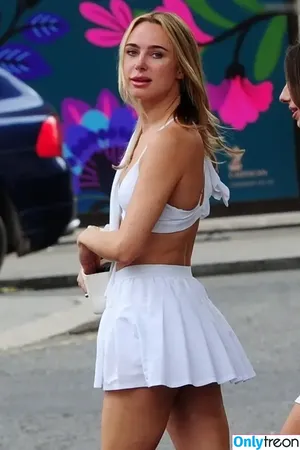 Kimberley Garner / kimberleygarner nude photo #0260