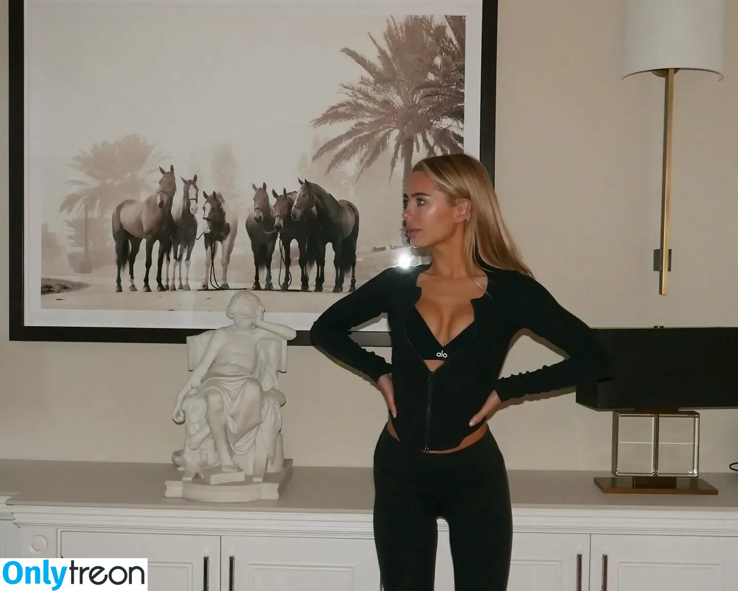 Kimberley Garner nude photo #0132 (kimberleygarner)