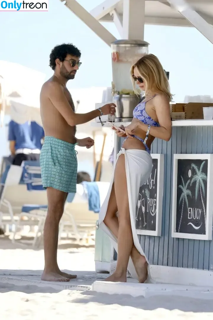 Kimberley Garner nude photo #0220 (kimberleygarner)