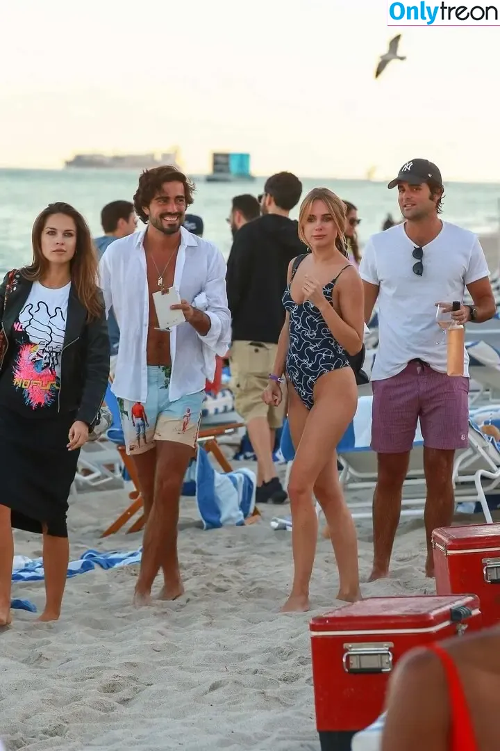 Kimberley Garner nude photo #0243 (kimberleygarner)