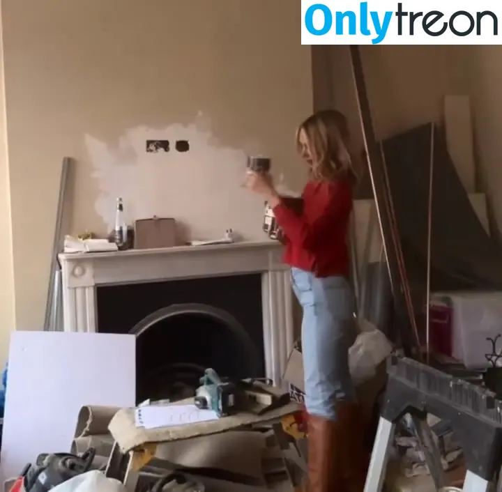 Kimberley Garner nude photo #0409 (kimberleygarner)