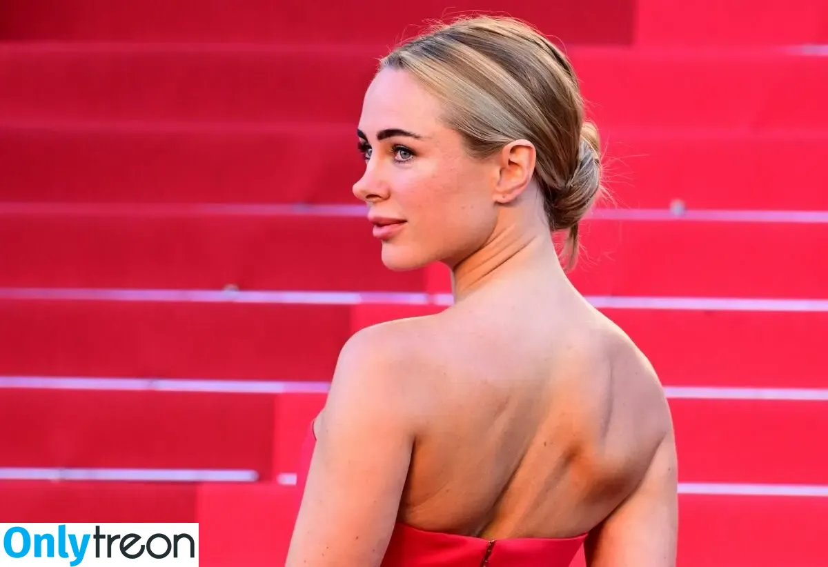 Kimberley Garner nude photo #0727 (kimberleygarner)