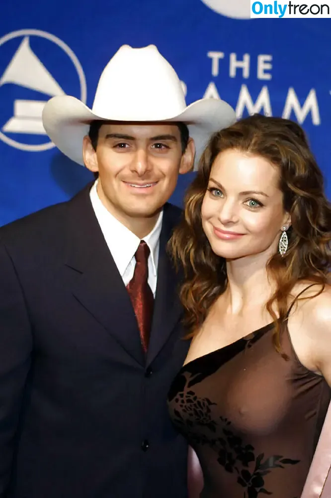 Kimberly Williams nude photo #0026 (Kimberly Williams)