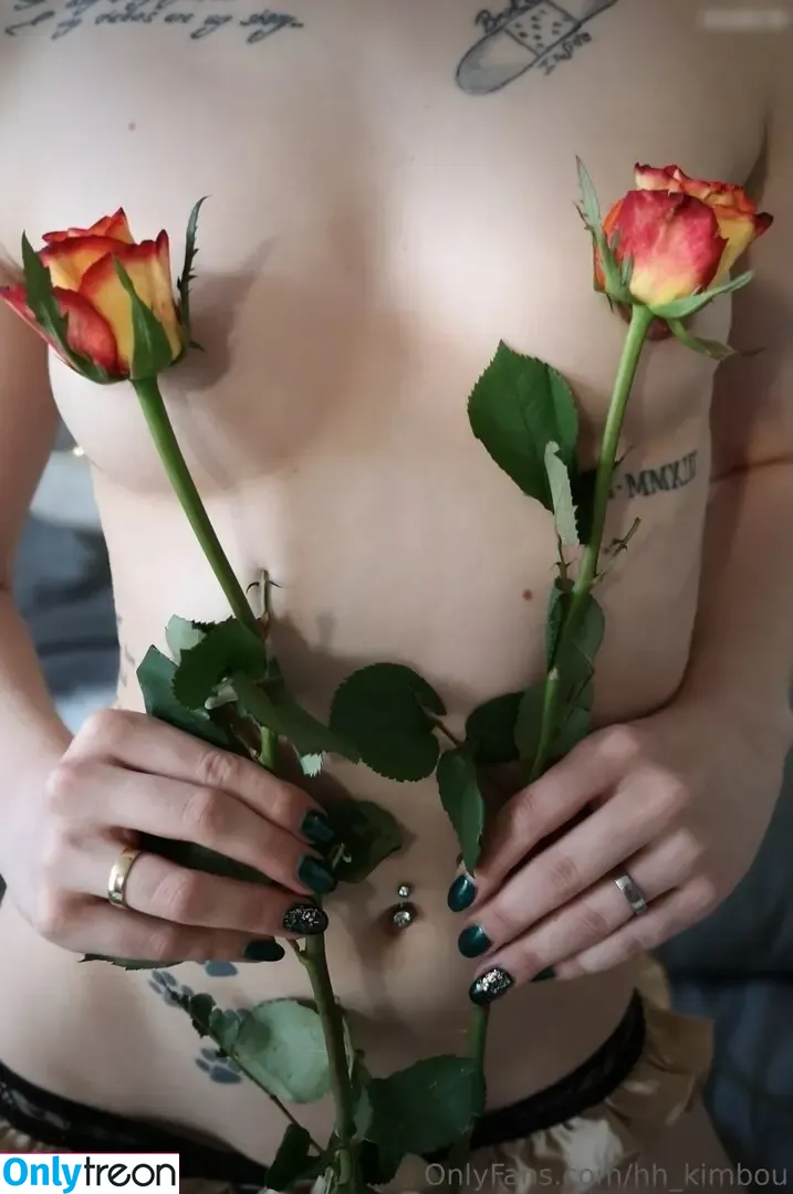 KimBou nude photo #0025 (KimBou)