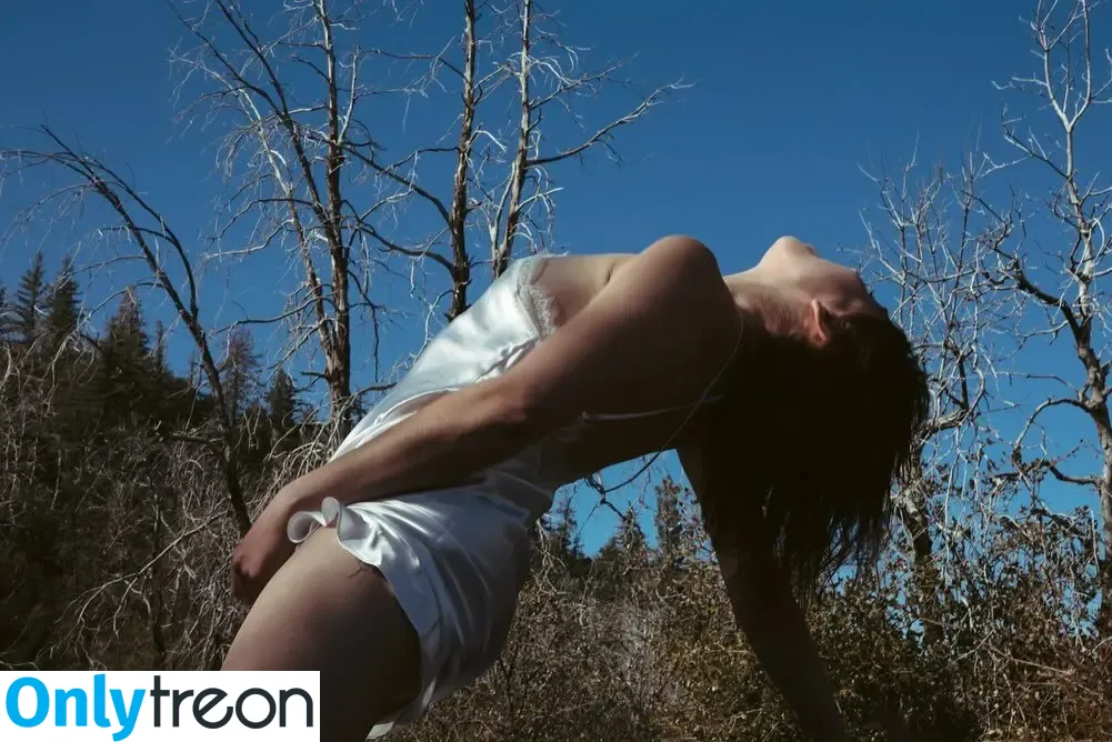 Kimbra nude photo #0026 (kimbramusic)