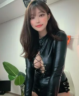 kimgapju nude photo #0019