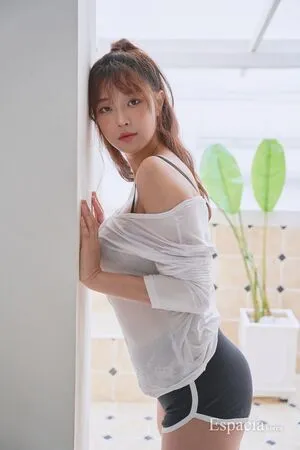 kimgapju nude photo #0073