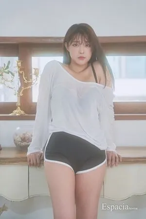 kimgapju nude photo #0074