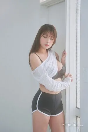 kimgapju nude photo #0077