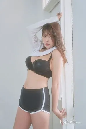 kimgapju nude photo #0085