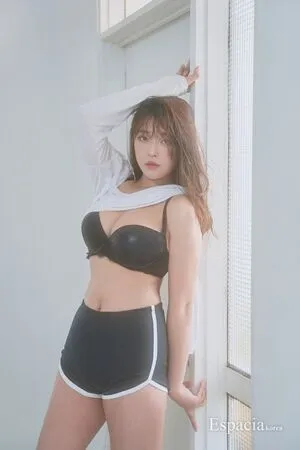 kimgapju nude photo #0091