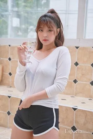 kimgapju nude photo #0096