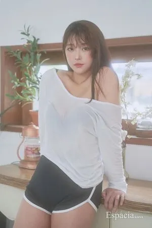 kimgapju nude photo #0101
