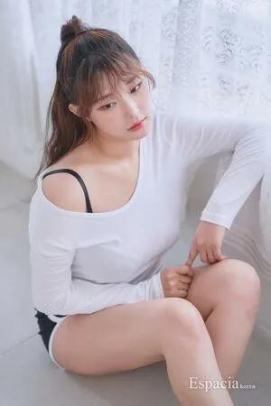 kimgapju nude photo #0109