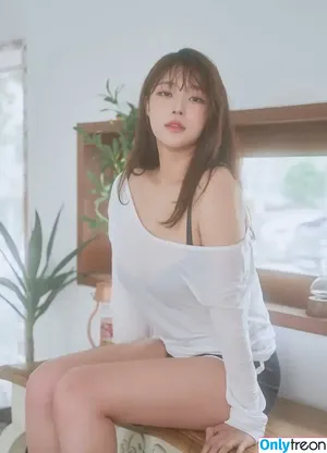 kimgapju nude photo #0387