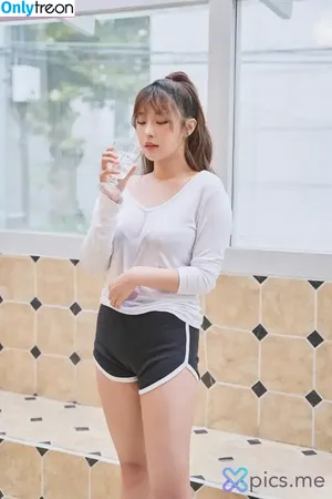 kimgapju nude photo #0388