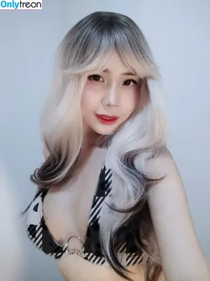 KimLili / Kim Halili / _.kimlili / redlili nude photo #0034