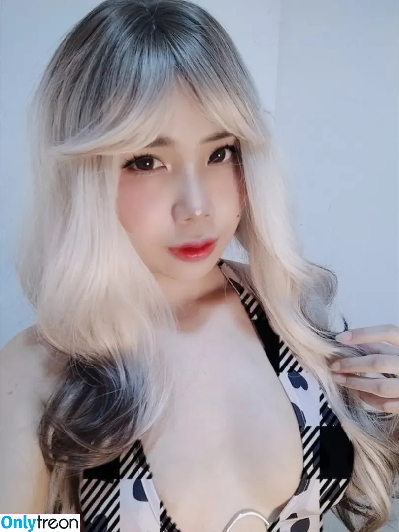 KimLili nude photo #0032 (Kim Halili / _.kimlili / redlili)