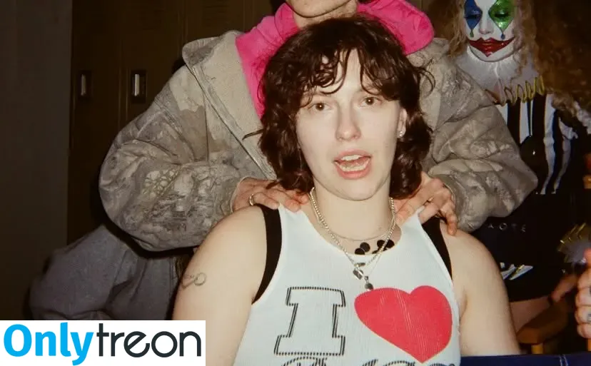 King Princess nude photo #0054 (KingPrincess69)