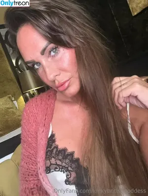 kinkybritishgoddess / Mistress Mommy Keeley / soulmatebrigade nude photo #0439
