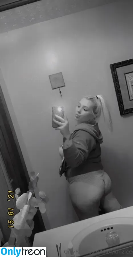 Kinkykinzieee nude photo #0015 (mammiiy)