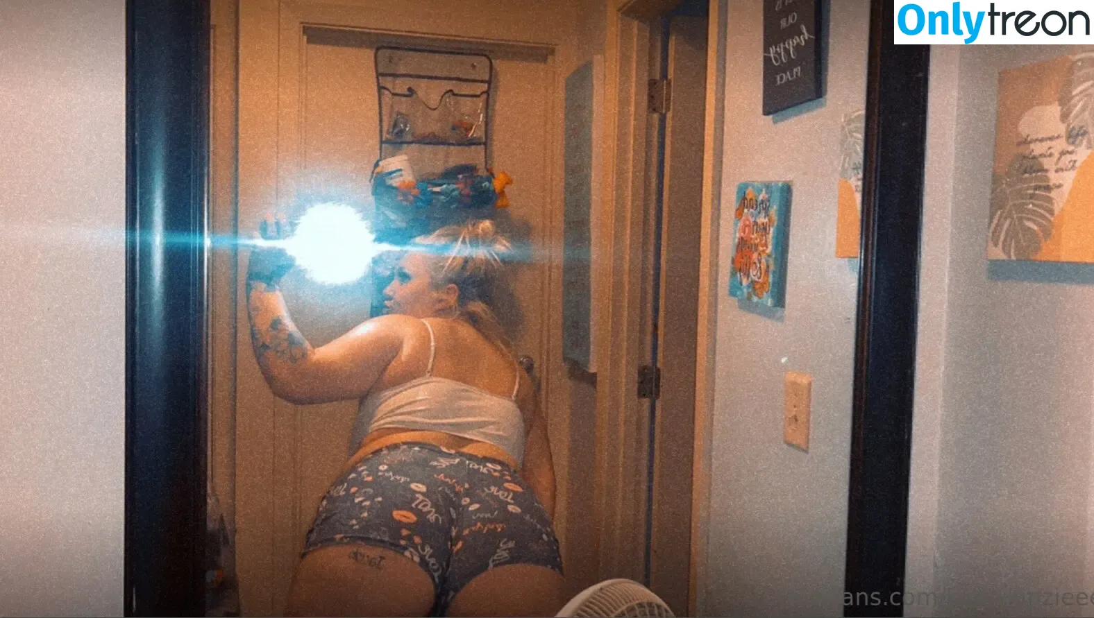 Kinkykinzieee nude photo #0016 (mammiiy)