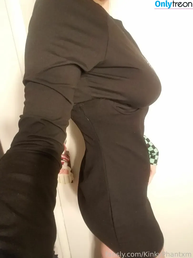 KinkyPhantxm nude photo #0027 (kinkyphan_)