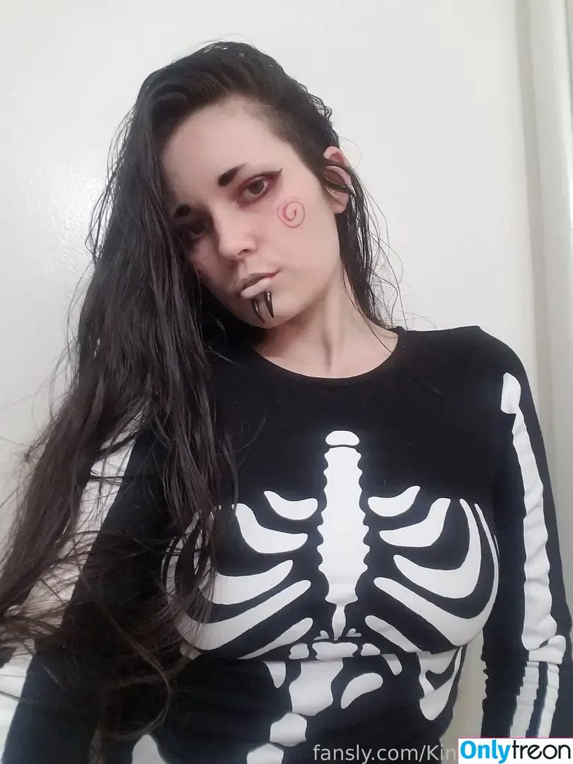 KinkyPhantxm nude photo #0029 (kinkyphan_)