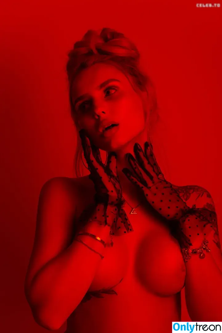 KinkySophiee nude photo #0278 (kinky_sophiee)
