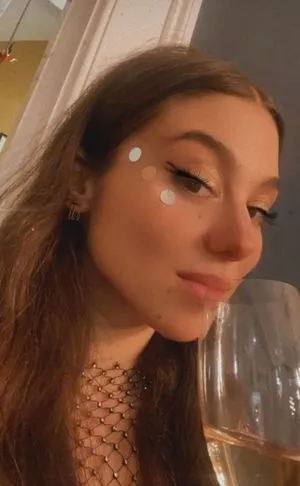 Kira Kosarin / kira_kosarin / kirakosarin nude photo #0021