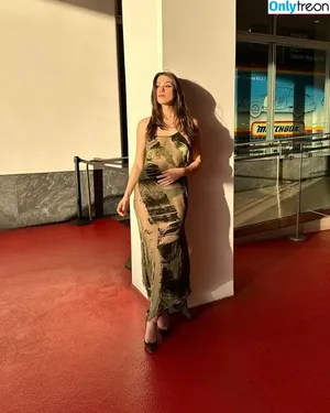 Kira Kosarin / kira_kosarin / kirakosarin nude photo #0519
