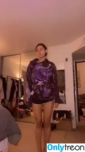 Kira Kosarin / kira_kosarin / kirakosarin nude photo #0532