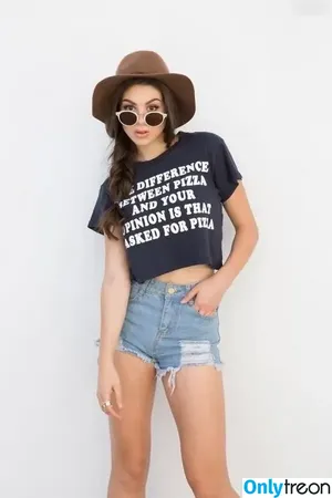 Kira Kosarin / kira_kosarin / kirakosarin nude photo #0651
