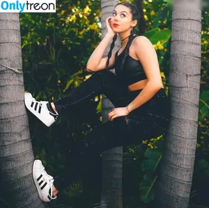 Kira Kosarin / kira_kosarin / kirakosarin nude photo #0670