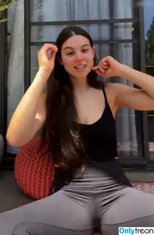 Kira Kosarin / kira_kosarin / kirakosarin nude photo #0970