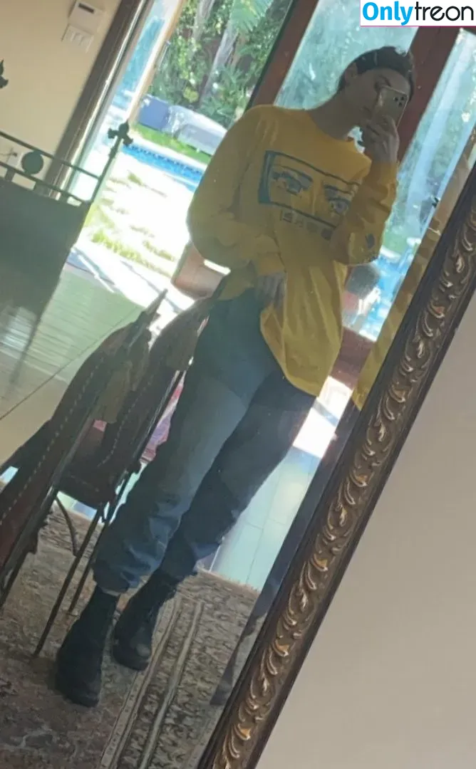 Kira Kosarin nude photo #0027 (kira_kosarin / kirakosarin)