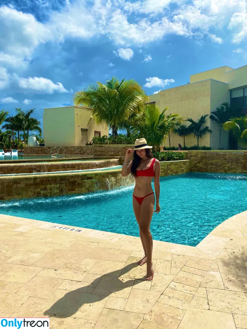 Kira Kosarin nude photo #0051 (kira_kosarin / kirakosarin)
